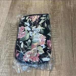 𝅺Bali Floral Design Handbag. New in original packaging!